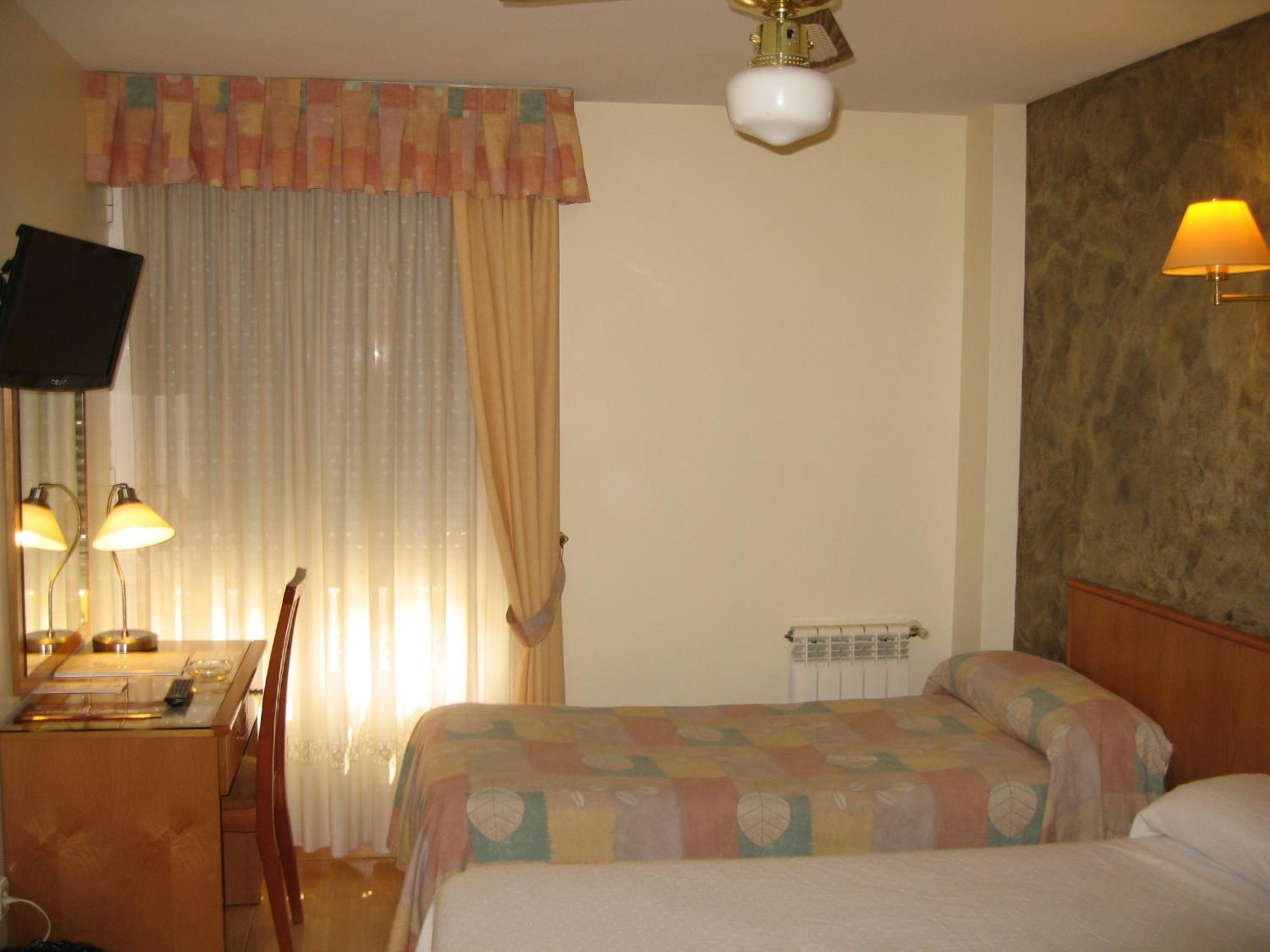 Hotel Camargo Igollo Exterior photo