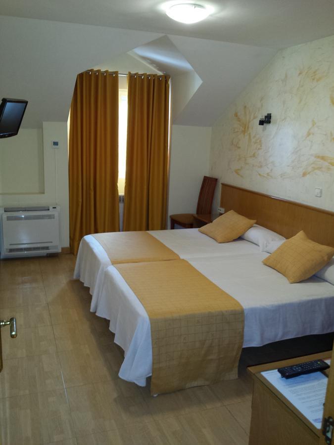 Hotel Camargo Igollo Exterior photo